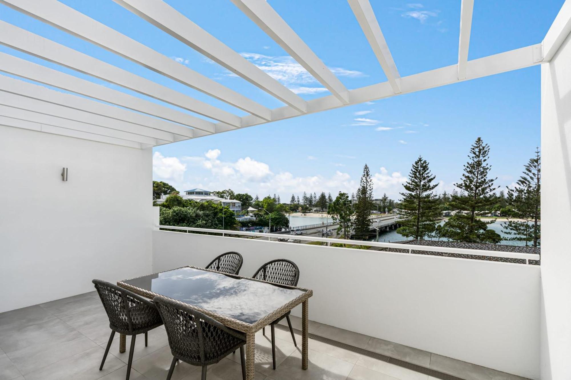 Iconic Burleigh Heads Luxury *