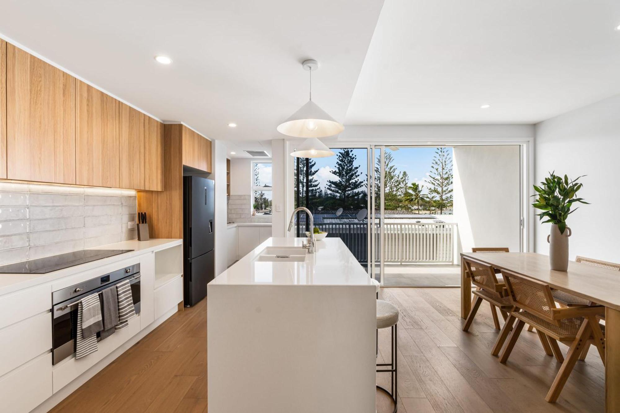 Villa Iconic Burleigh Heads Luxury